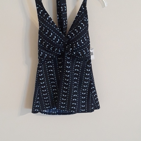 Merona Women Tankini Swimsuit Top NWT - Picture 2 of 6